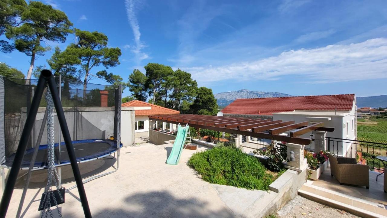 Villa Apartments Mate Cebalo Лумбарда Экстерьер фото