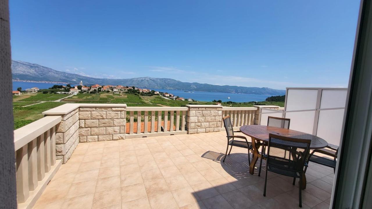 Villa Apartments Mate Cebalo Лумбарда Экстерьер фото